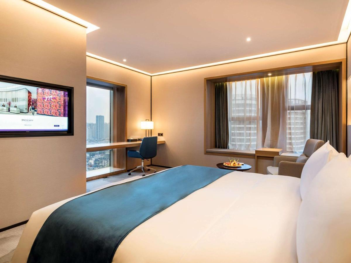 Mercure Chengdu Huapaifang Exterior photo