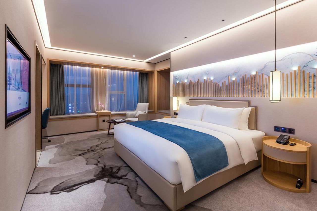 Mercure Chengdu Huapaifang Exterior photo