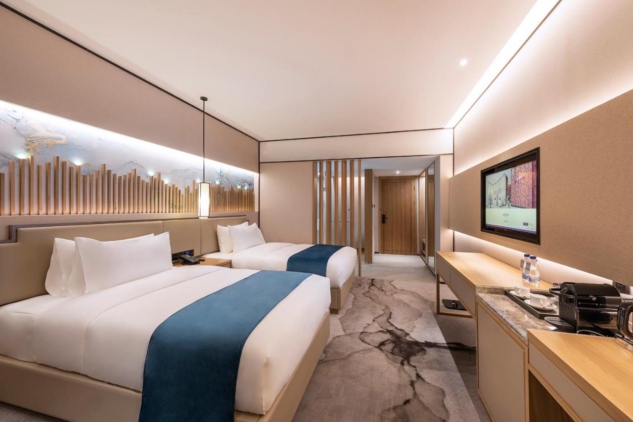 Mercure Chengdu Huapaifang Exterior photo