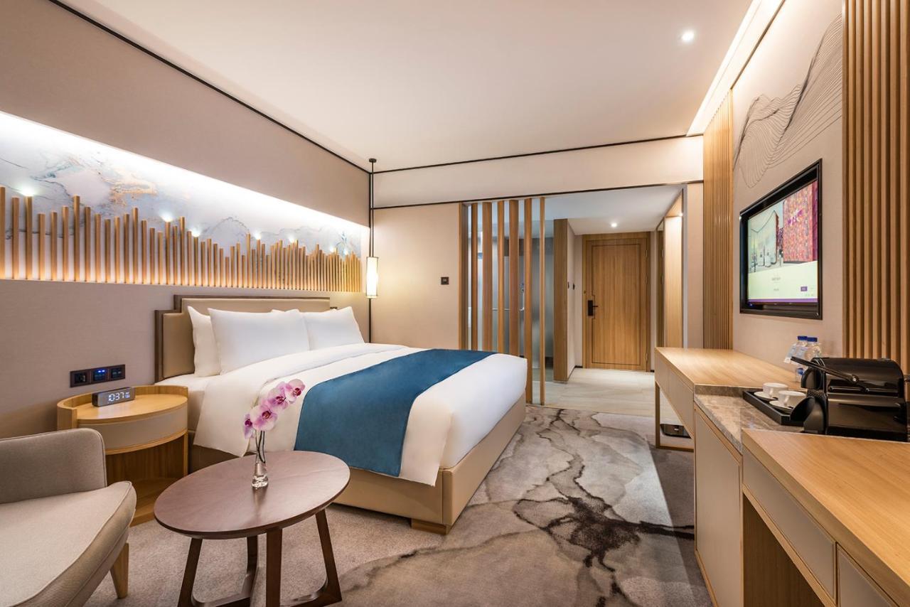 Mercure Chengdu Huapaifang Exterior photo