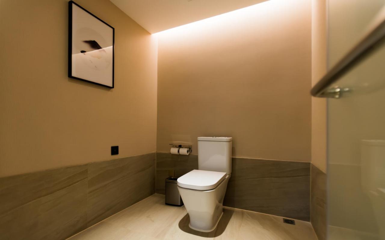 Mercure Chengdu Huapaifang Exterior photo