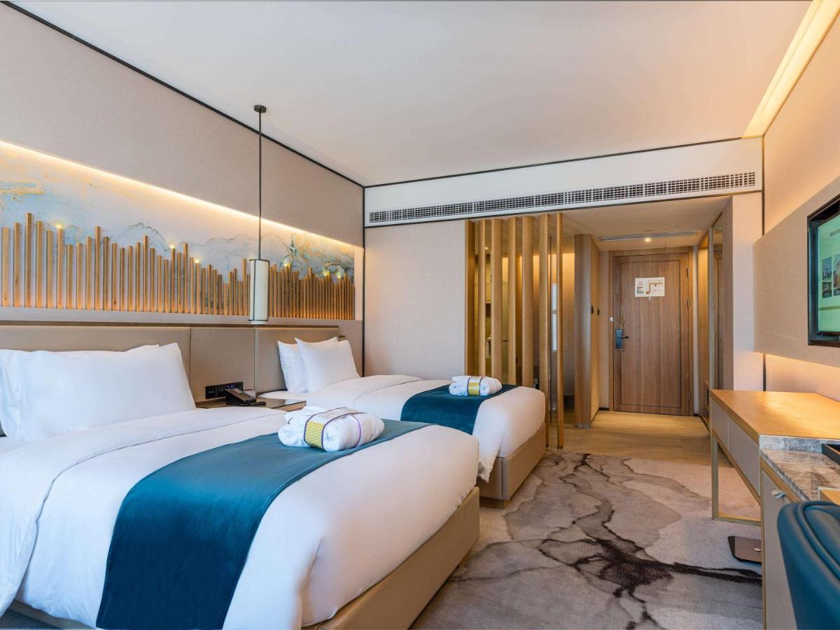 Mercure Chengdu Huapaifang Exterior photo