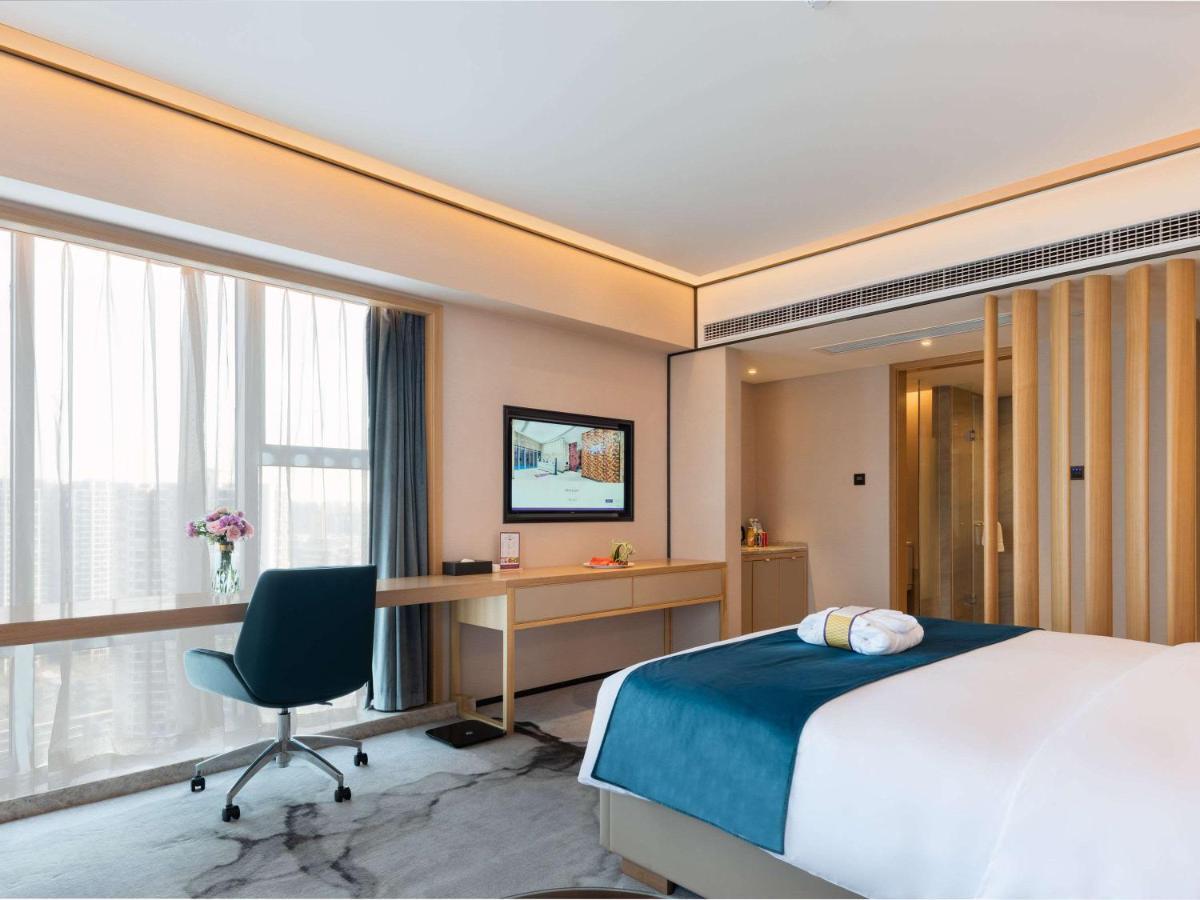 Mercure Chengdu Huapaifang Exterior photo