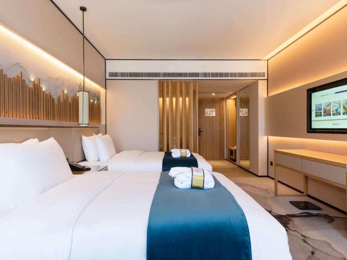 Mercure Chengdu Huapaifang Exterior photo